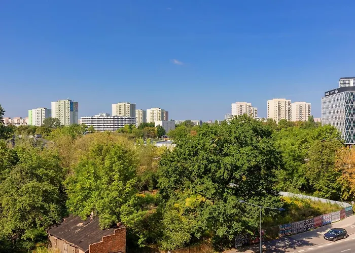 Metro Wilanowska Apartment With Parking By Noclegi Renters