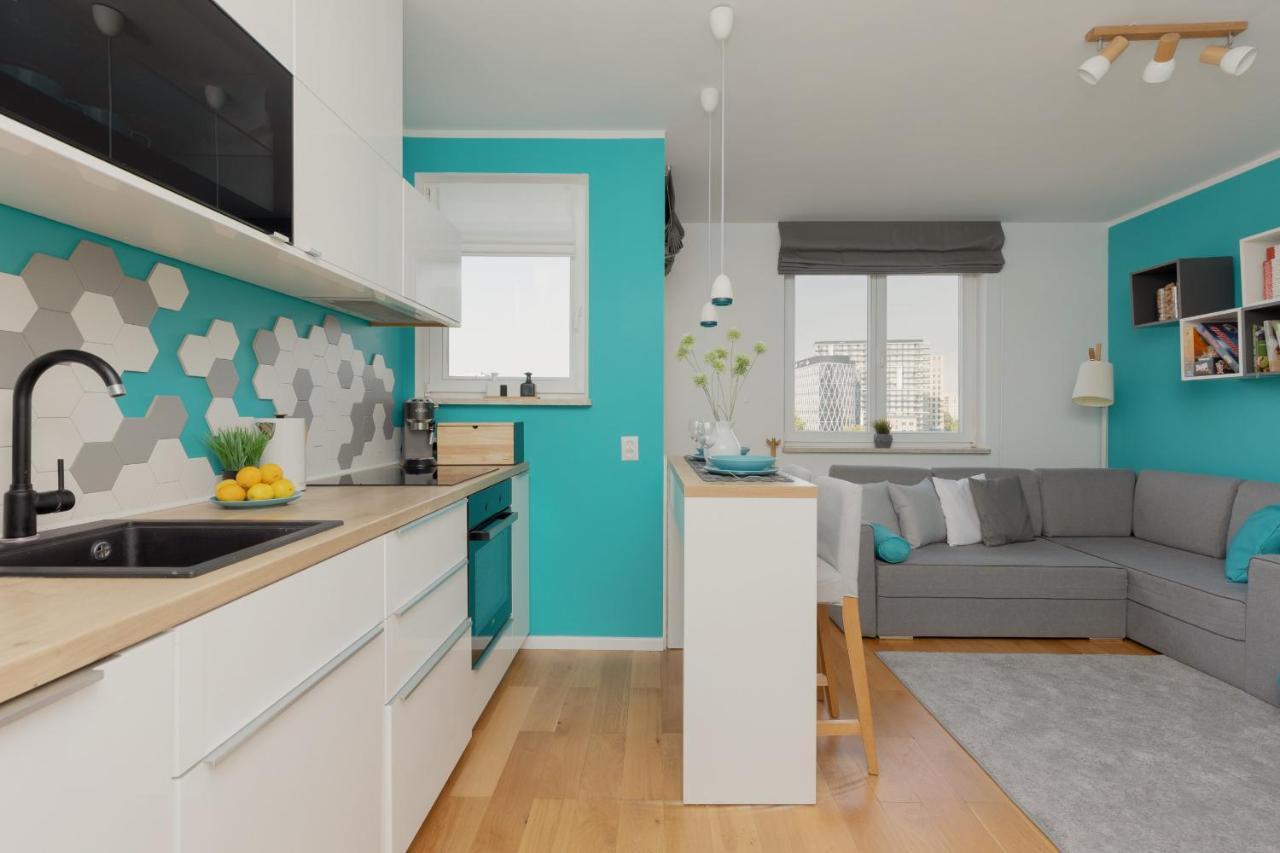 Metro Wilanowska With Parking By Renters Apartment