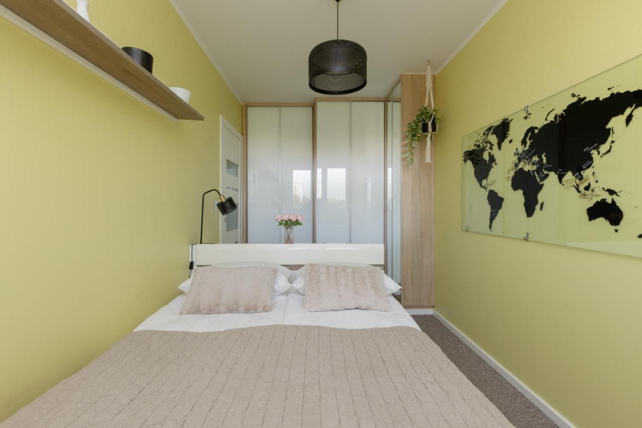 Metro Wilanowska With Parking By Renters Apartment *