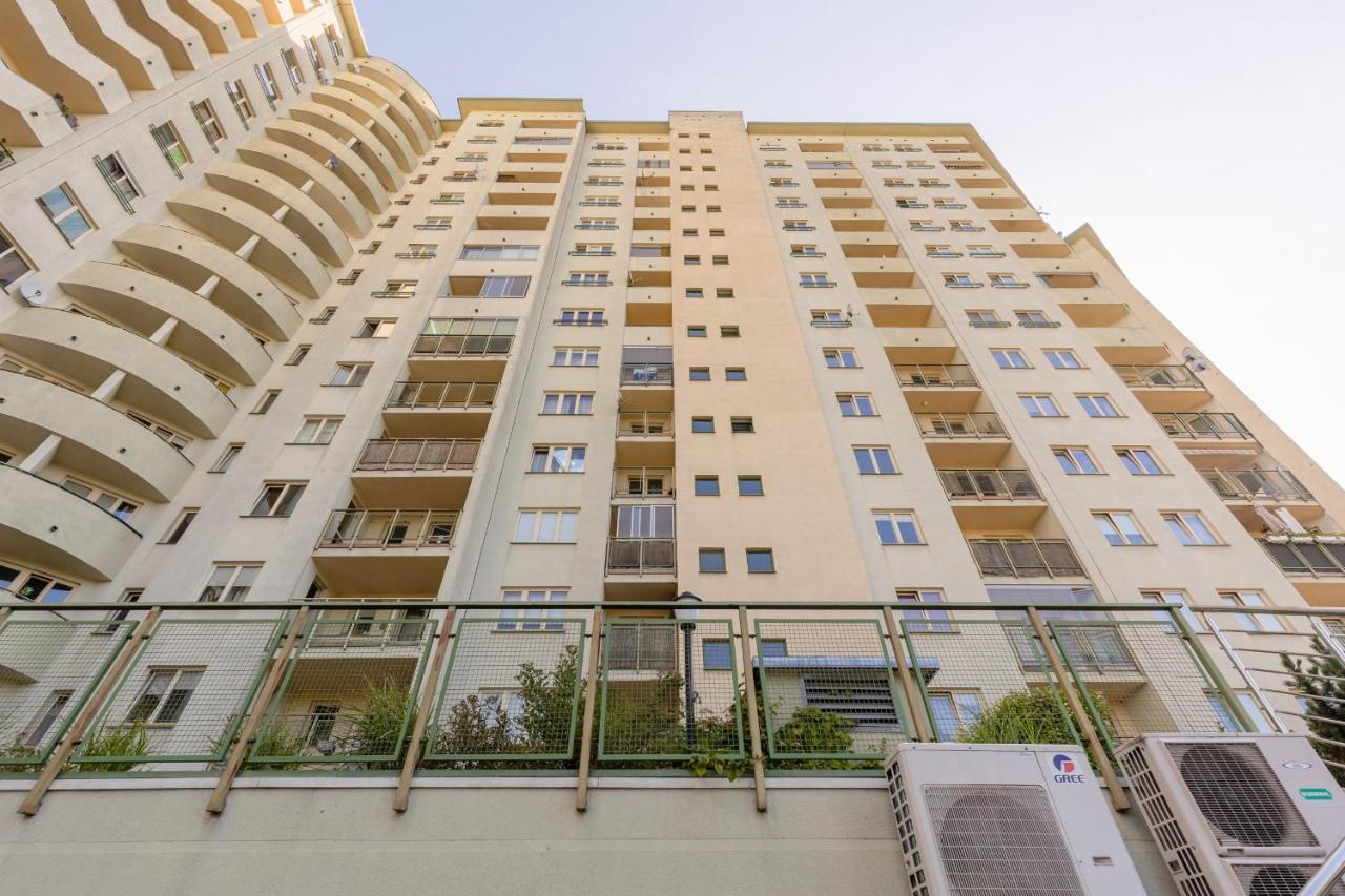 Metro Wilanowska With Parking By Renters Apartment *